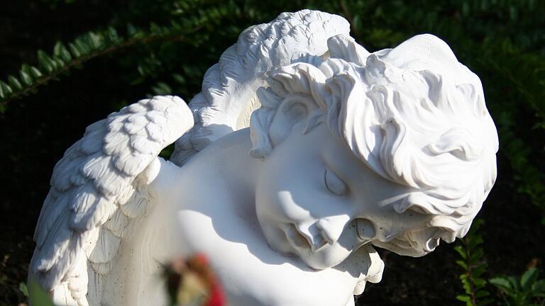 Am Parkfriedhof in Mellrichstadt werden dringend neue Urnengräber und weitere Flächen für naturnahe Bestattungen gebraucht.