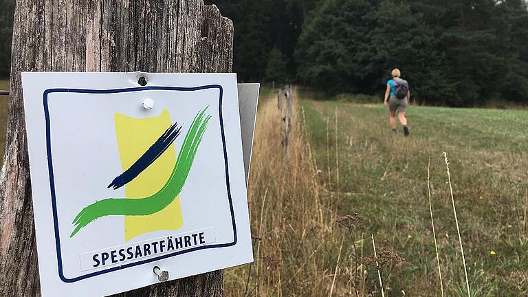 Spessartfährten: Die Rundwanderwege sind exzellent und zuverlässig mit diesen Schildern ausgestattet.