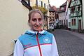 Mia Zschocke in ihrer Heimatstadt Lohr, präzise gesagt in der Fischergasse.
