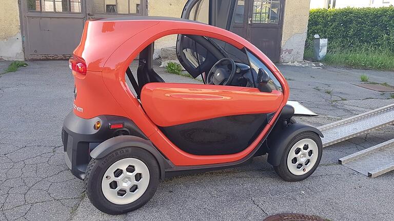Ab September kann dieses E-Auto, ein Renault Twizy 45, einen Azubi zu seiner Ausbildungsstätte bringen.