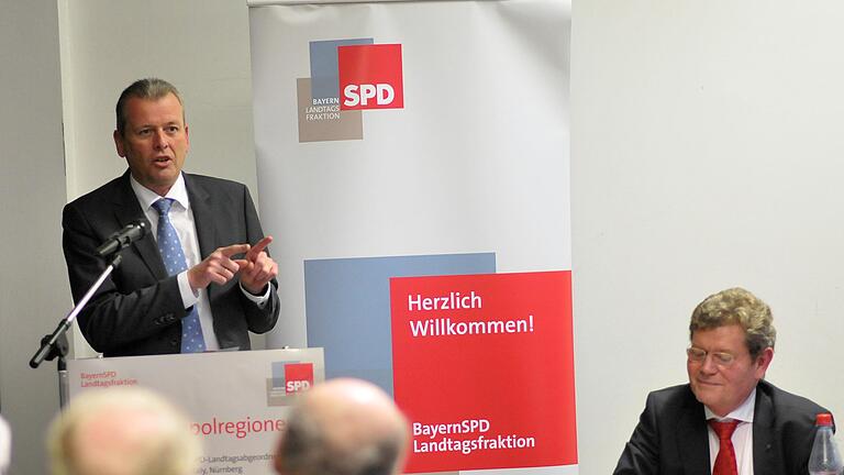 SPD-Abgeordneten wollen das Thema der Mitgliedschaft Würzburgs in einer der beiden Metropolregionen Nürnberg oder Frankfurt/Rhein-Main auf die politische Agenda bringen. Foto: Patrick Wötzel