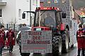 Auch die Ritter der Kokosnuss mit Burg nahmen am Faschingsumzug durch Üchtelhausen teil.