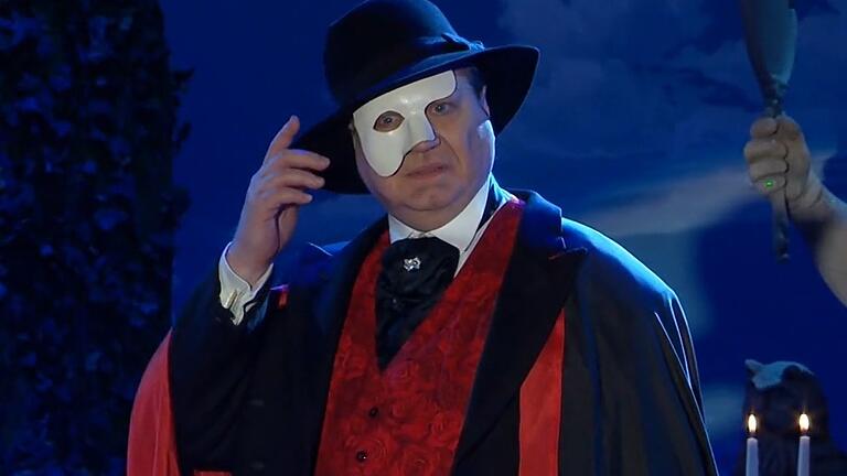 Peter Kuhn als Phantom der Oper bei &quot;Fastnacht in Franken&quot;.