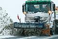 Schneeglätte kann tückisch sein. Weil ein angetrunkener Autofahrer einem Hasen ausweichen wollte, von der Fahrbahn abkam, einen Baum rammte und Unfallflucht beging, musste er sich jetzt vor Gericht verantworten.