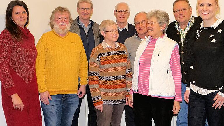 Ehrungen beim BLLV-Kreisverband Lohr (von links): Ingrid Otto (stellvertretende Vorsitzende ULLV), Peter Büdel, Christoph Rüttiger (Vorsitzender KV), Annemarie Dunzer, Franz Brendel, Rudolf Madre, Erika Heunisch, Otto Englert, Nadine Schaeflein (stellvertretender Vorsitzender KV)