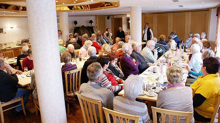 Auf großes Interesse stieß eine Veranstaltung der CSU-Senioren-Union mit Notarin Dr. Christina Wolf zum Thema: &bdquo;Vererben will gelernt sein&ldquo;. Rund 100 Personen kamen nach Volkach in das Gasthaus Rose.