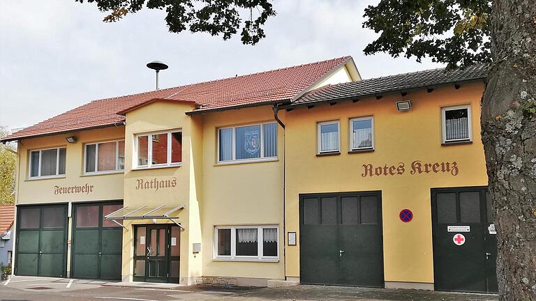 Am alten Platz soll ein neues Gebäude mit integriertem Dorfgemeinschaftshaus das alte Feuerwehrhaus in Steinach ersetzen.Foto: Sigismund von Dobschütz       -  Am alten Platz soll ein neues Gebäude mit integriertem Dorfgemeinschaftshaus das alte Feuerwehrhaus in Steinach ersetzen.Foto: Sigismund von Dobschütz