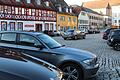 Der Iphöfer Marktplatz birgt einen Dauerkonflikt: Die einen wollen nahe ihres Hauses parken, andere sähen ihn gerne autofrei.