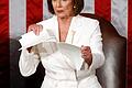 Rede zur Lage der Nation von US-Präsident Trump       -  Nancy Pelosi, demokratische Vorsitzende des Repräsentantenhauses, zerreißt eine Manuskript-Kopie der Rede zur Lage der Nation von US-Präsident Trump, nachdem dieser seine Ansprache gehalten hat.