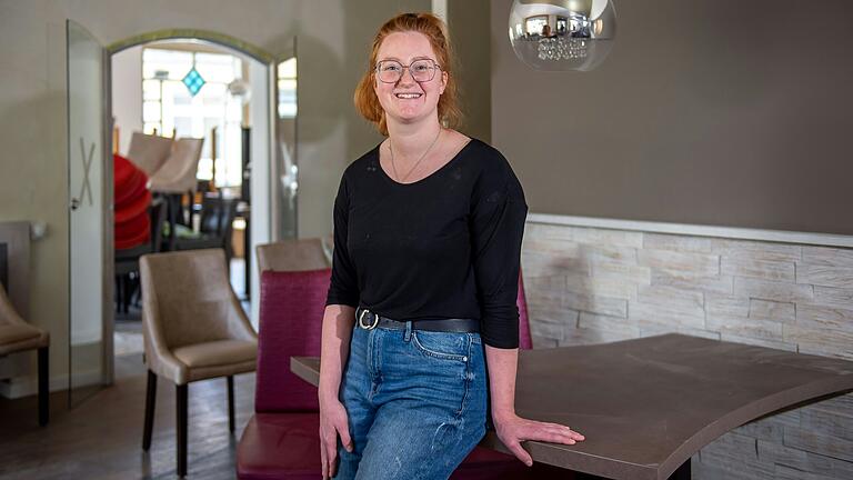 Langer Leerstand ist beendet: Seit Juni herrscht neues Leben in der ehemaligen Kultkneipe Café Wiener in Bad Neustadt. Neue Chefin ist Franziska Schirber. Langer Leerstand ist beendet: Seit Juni herrscht neues Leben in der ehemaligen Kultkneipe Café Wiener in Bad Neustadt. Neue Chefin ist Franziska Schirber.