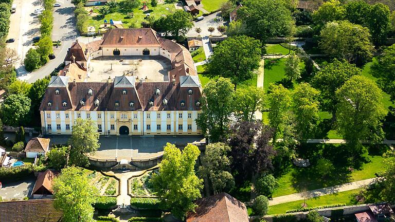 Imposante Anlage am Rande des Steigerwaldes: Das von den Zisterziensern zwischen 1733 und 1738 erbaute Barockschloss in Oberschwappach.&nbsp;