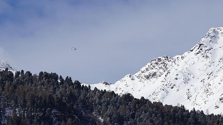 Deutscher Bergsteiger in Österreich verunglückt       -  Der Deutsche rutschte auf einem Schneefeld aus und stürzte in die Tiefe. (Symbolbild)