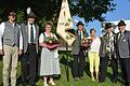 Im Bild von links: Bürgermeister Ludwig Nätscher, 1. Schützenmeister Franz Josef Sittler, scheidende Schützenkönigin Ute Sittler, Fahnenträger Stefan Kohlinger, Sabine Zemelka, neuer Schützenkönig Johannes Zemelka, Sportleiter Peter König.