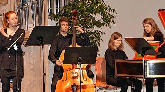 Mit einem Holzbläserabend begeisterten am Mittwochabend Schüler der Berufsfachschule für Musik Bad Königshofen im Orgelsaal.