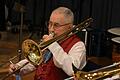 Die gute Seele im Seniorenorchester ist Edgar Rudloff.  Gerd Schaar       -  Die gute Seele im Seniorenorchester ist Edgar Rudloff.  Gerd Schaar