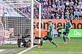 FC Augsburg - Werder Bremen.jpeg       -  Finn Dahmen und der FC Augsburg hatten - wie hier beim 0:1 durch Romano Schmid - das Nachsehen: Das Heimspiel gegen Werder Bremen ging verloren.