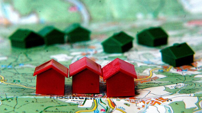 Ein Haus oder eine Wohnung zu mieten ist in den vergangenen Jahren nicht nur in Bad Kissingen und Umgebung teurer geworden. Ein Haus oder eine Wohnung zu mieten ist in den vergangenen Jahren nicht nur in Bad Kissingen und Umgebung teurer geworden.