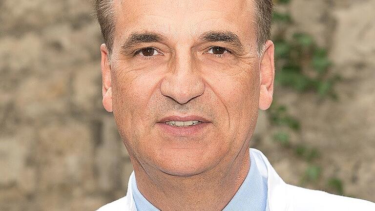 Dr. Frank Schiefelbein ist Chefarzt der Klinik für Urologie am Klinikum Würzburg Mitte. Dr. Frank Schiefelbein ist Chefarzt der Klinik für Urologie am Klinikum Würzburg Mitte.