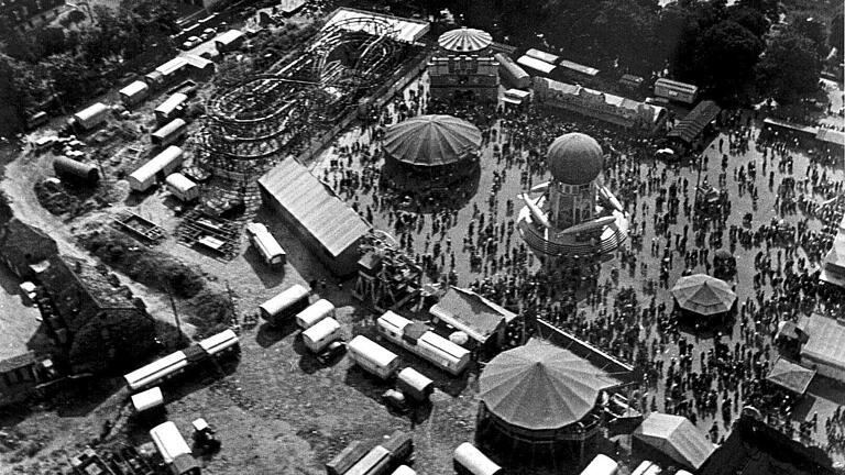 So sah die Würzburger Mainfranken-Messe in ihren Anfangszeiten aus. Das Bild stammt aus den 1950er Jahren. Die Messe gibt es seit 67 Jahren. So sah die Würzburger Mainfranken-Messe in ihren Anfangszeiten aus. Das Bild stammt aus den 1950er Jahren. Die Messe gibt es seit 67 Jahren.