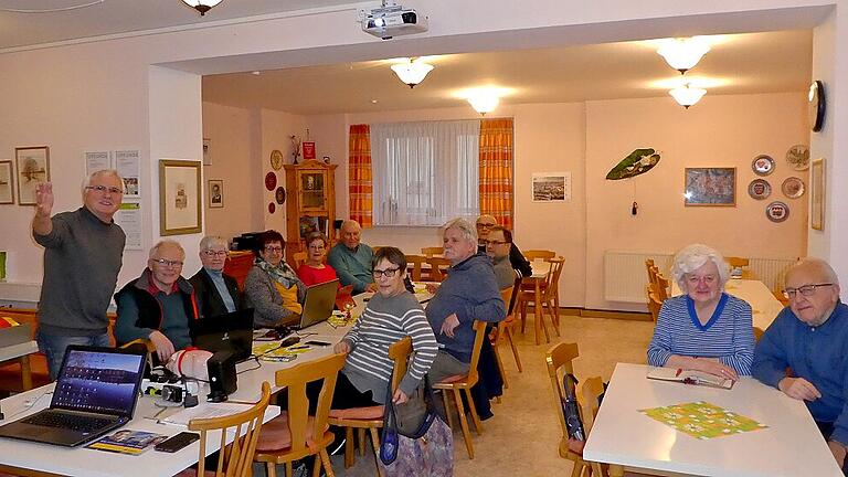 So gemütlich waren die Treffen im Internet-Café in den Zeiten vor Corona.