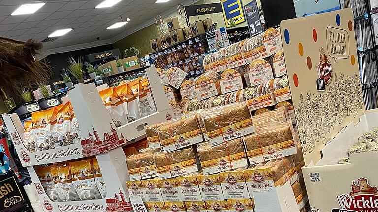 Bei Edeka Kolb in Volkach gibt es bereits seit 1. August Lebkuchen und anderes Weihnachtsgebäck von der Lebküchnerei Wicklein in Nürnberg.