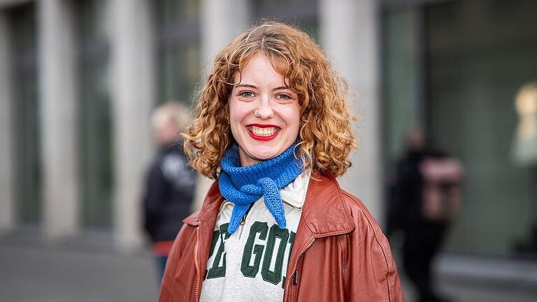 Hannah Eckert wünscht sich von der Bundesregierung, dass der demokratische Aspekt hochgehalten wird. Hannah Eckert wünscht sich von der Bundesregierung, dass der demokratische Aspekt hochgehalten wird. 