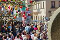 Die erste Freiluft-Großveranstaltung des Jahres naht: Am 13. April wird das Frühlingsfest in Gerolzhofen mit einem verkaufsoffenen Sonntag in der Altstadt ausgerichtet. An diesem Tag werden viele Händler ihre Geschäfte öffnen und zu einem Einkaufsbummel einladen. Außerdem sind rund 60 Marktstände aufgebaut, und es gibt ein attraktives Begleitprogramm.