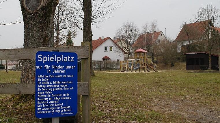 Re: Neuer Termin: 31-54012284 Gemeinderat Motten       -  Der neue Mottener Kindergarten ist auf dem Areal des öffentlichen Spielplatzes in der Dalherdaer Straße geplant. Das Gebäude soll sich in die Wohngegend einfügen.
