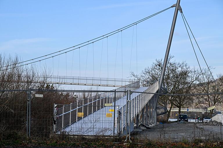 Noch geht nichts am Höchheimer Steg. Das Wasserstraßen-Neubauamt Aschaffenburg hofft, dass er bis Ende März fertig ist.&nbsp;