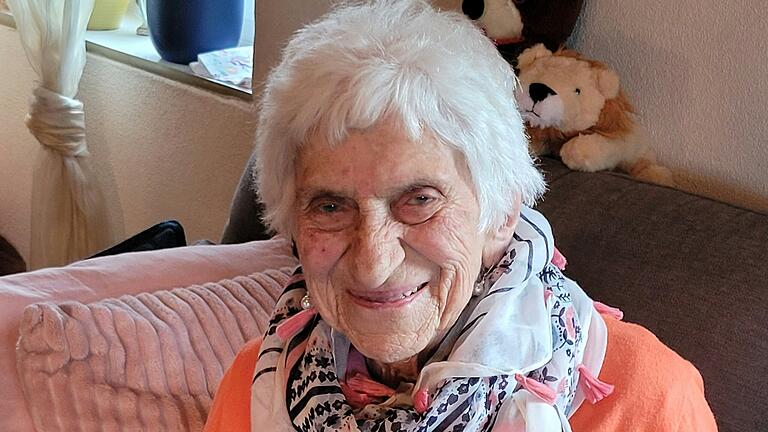 Melitta Beck feiert 95. Geburtstag.