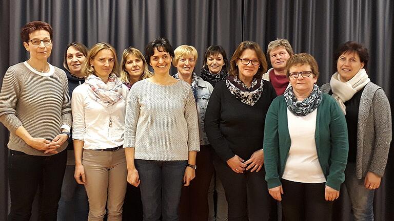 Ein neues Vorstandsteam leitet ab sofort die Geschicke des Katholischen Frauenbundes Dingolshausen. Im Bild von links: Christine Rippstein, Martina Menth, Nicole Ringelmann, Elisabeth Finster, Irene Schreck, Beate Scholz, Simone Müller, Claudia Maul, Klara Zeiß, Irene Kleespies und Monika Behr.