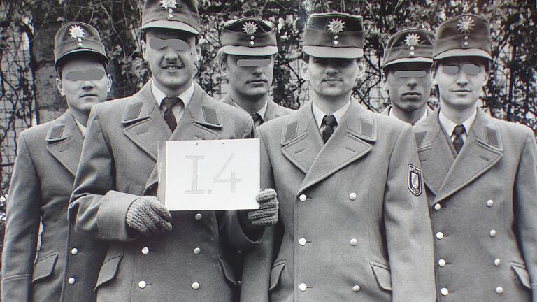 Dienstantritt vor gut 40 Jahren. Axel Goller (Dritter von rechts) bei seiner Ausbildungseinheit in der Würzburger Bereitschaftspolizei.