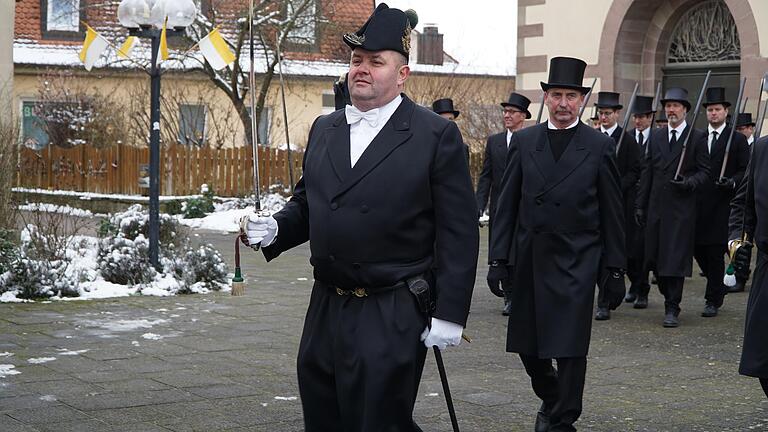 Bürgerhauptmann Frank Wagner führte die Bürgerwehr beim 412. Sebastiani-Gelübde in Oberschwarzach an.