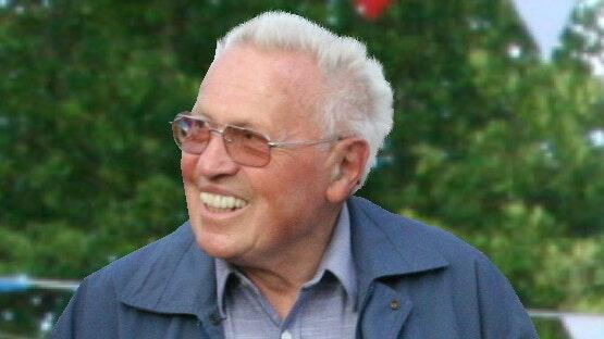 Der verstorbene Auber Ehrenbürger Helmut Veeh. Der verstorbene Auber Ehrenbürger Helmut Veeh.
