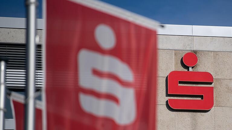 Unterschriften gegen Sparkassen-Schließung Unterschriften gegen Sparkassen-Schließung