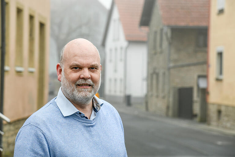Gunther Ehrhardt ist Bürgermeister der Gemeinde Geroldhausen. Gunther Ehrhardt ist Bürgermeister der Gemeinde Geroldhausen.