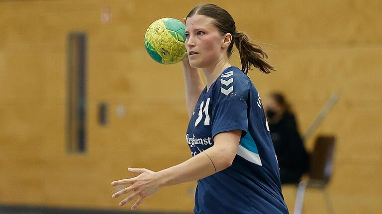 Ronja Schwalbe und der HSV Bergtheim wollen in der Handball-Bayernliga in der Vorrunde einen Platz unter den ersten vier Mannschaften erreichen. Ronja Schwalbe und der HSV Bergtheim wollen in der Handball-Bayernliga in der Vorrunde einen Platz unter den ersten vier Mannschaften erreichen.