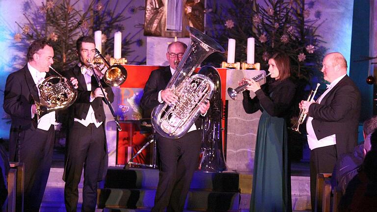 Das Blechbläserquintett Harmonic Brass aus München spielte in der Brückenauer Stadtpfarrkiche. Foto: Thomas Dill       -  Das Blechbläserquintett Harmonic Brass aus München spielte in der Brückenauer Stadtpfarrkiche. Foto: Thomas Dill