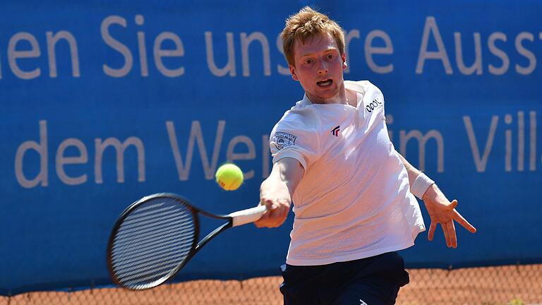 Mike Steib vom TC Weiß-Blau Würzburg startet auf Position drei der Setzliste bei den 12. Offenen Würzburger Herren-Tennismeisterschaften des Vereins auf der Anlage an der Mergentheimer Straße.