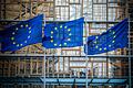Europäische Fahnen       -  Die EU-Schuldenregeln schreiben vor, dass der Schuldenstand eines Mitgliedstaates 60 Prozent der Wirtschaftsleistung nicht überschreiten darf.