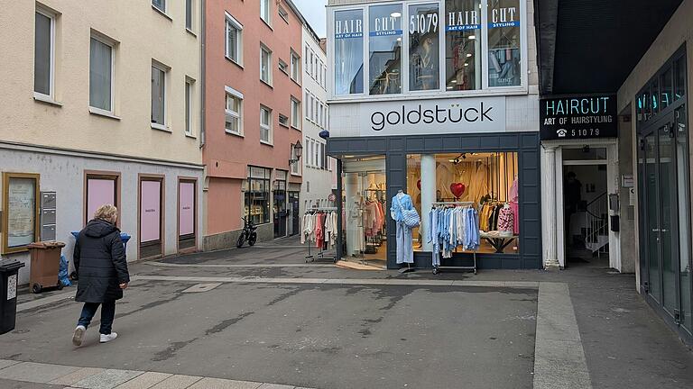 In der Blasiusgasse in Würzburg hat im Februar ein neues Geschäft eröffnet. Der Modeladen Goldstück. In der Blasiusgasse in Würzburg hat im Februar ein neues Geschäft eröffnet. Der Modeladen Goldstück.