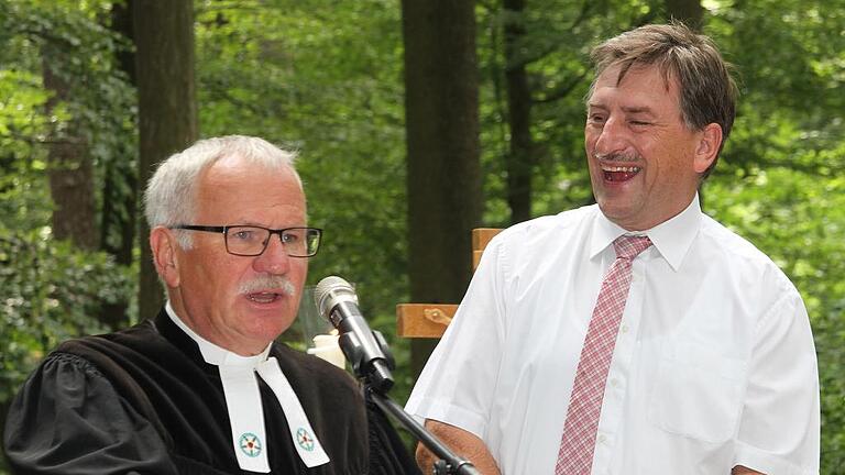 Bei ihrer Dialogpredigt: Pfarrer Volkmar Gregori (links) und Günther Felßner, Vizepräsident des Bayerischen Bauernverbandes.