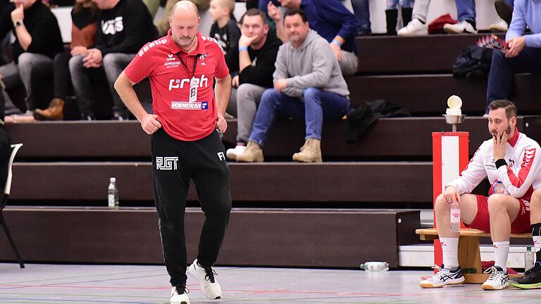 Trainer Frank Ihl (Archivbild) muss sich Gedanken machen, wie er in der im Januar beginnenden Abstiegsrunde den zweiten Abstieg des HSC Bad Neustadt in Folge noch verhindern will.