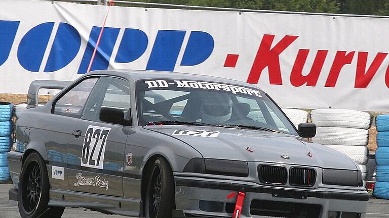 Erfolgreichster Fahrer aus Hausen war Mario Markert im neu aufgebauten BMW 318 is. Erfolgreichster Fahrer aus Hausen war Mario Markert im neu aufgebauten BMW 318 is.