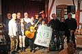 Auch an diesem Abend hatten die Künstlerinnen und Künstler beim English Folk Club wieder eine enorme Bandbreite im Gepäck: Von Bluegrass und amerikanischer Bluesmusik bis hin zu fränkischer Mundart und humoristischen Stücken.       -  Auch an diesem Abend hatten die Künstlerinnen und Künstler beim English Folk Club wieder eine enorme Bandbreite im Gepäck: Von Bluegrass und amerikanischer Bluesmusik bis hin zu fränkischer Mundart und humoristischen Stücken.