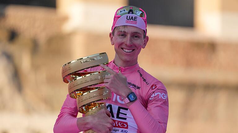 Tadej Pogacar       -  Tadej Pogacar peilt nach dem Giro-Gesamtsieg bei der Tour das Double an