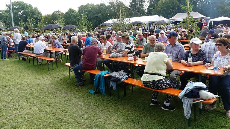 So schaut der Festplatz auch in diesem Jahr aus: Der TVO feiert die Oberndorfer Kirchweih am eigenen Sportgelände.