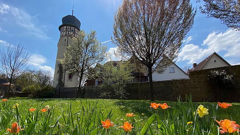 Mellrichstadt investiert auch in diesem Jahr kräftig in sein historisches Erbe: Rund 750.000 Euro fallen für die Sanierung der Stadtmauer an.