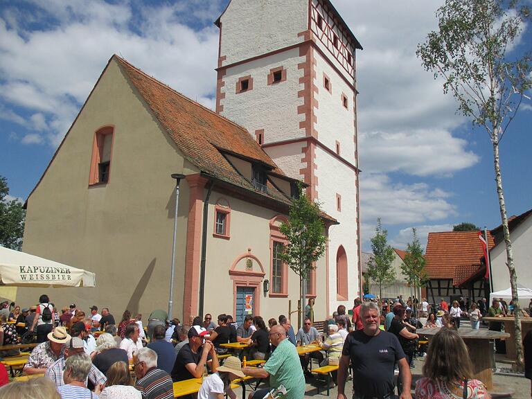 Die erste Bewährungsprobe hat er beim Anglerfest an Christi Himmelfahrt ausgezeichnet bestanden. Am Samstag, 24. August, wird er nun offiziell eingeweiht.