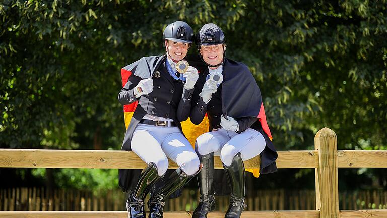 Jessica von Bredow-Werndl (l) und Isabell Werth       -  Die Nummer zwei und die Nummer eins der Weltrangliste: Jessica von Bredow-Werndl (l) und Isabell Werth.